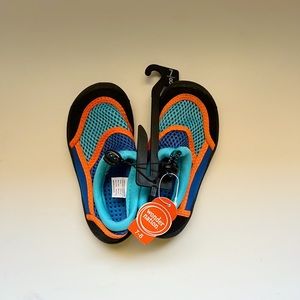 TODDLER WATER SHOES